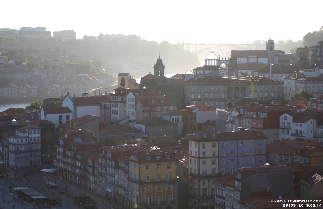 59105CrLe - Walking to the Douro River and across the Dom Luis I Bridge with Julia - Porto, Portugal